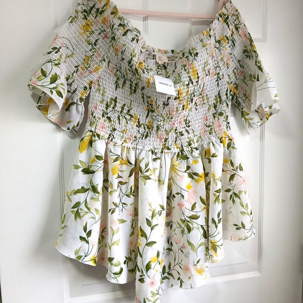 NWT Forever 21 Plus Size 2 X Floral Off the Shoulder Flowy Floral Top